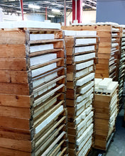 Görseli Galeri görüntüleyiciye yükleyin, El Yapımı Doğal Eşek Sütü Zeytinyağı Sabunu 3'lü Kutu